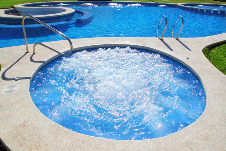 pool feature 1333794478